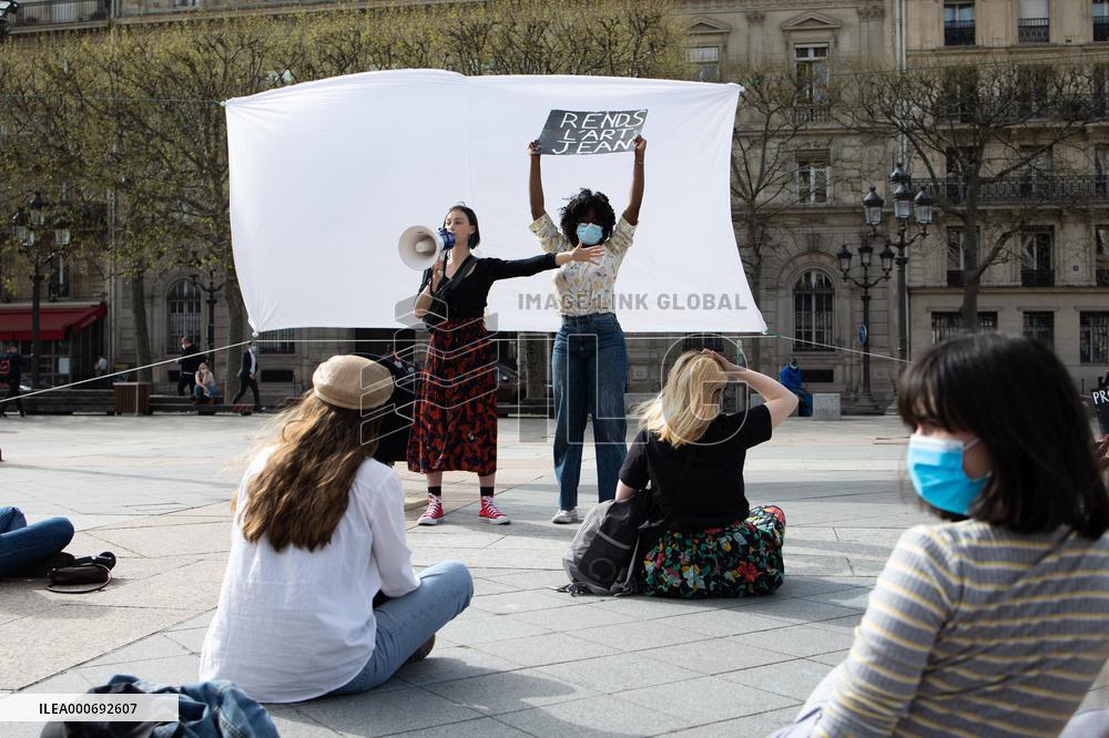 Protest For The Reopening Of Cultural Places - Paris