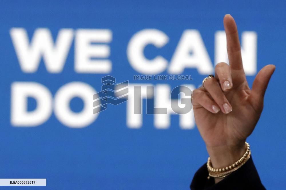 Kamala Harris on COVID-19 public education - Washington