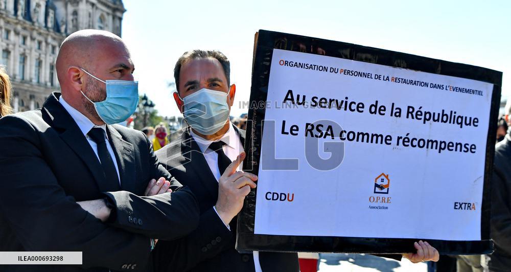 Entertainment workers demonstrate - Paris