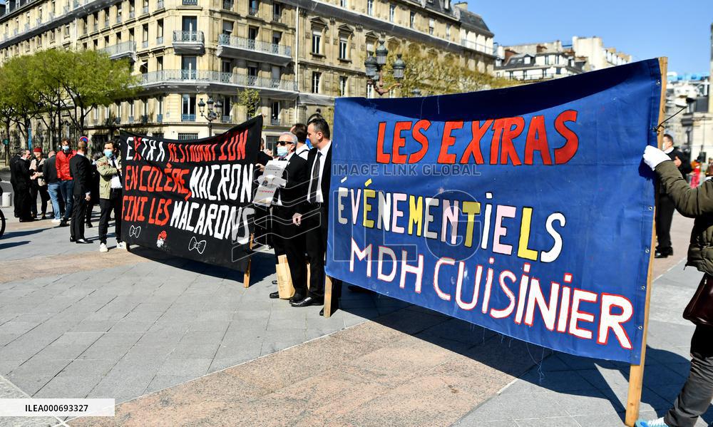 Entertainment workers demonstrate - Paris
