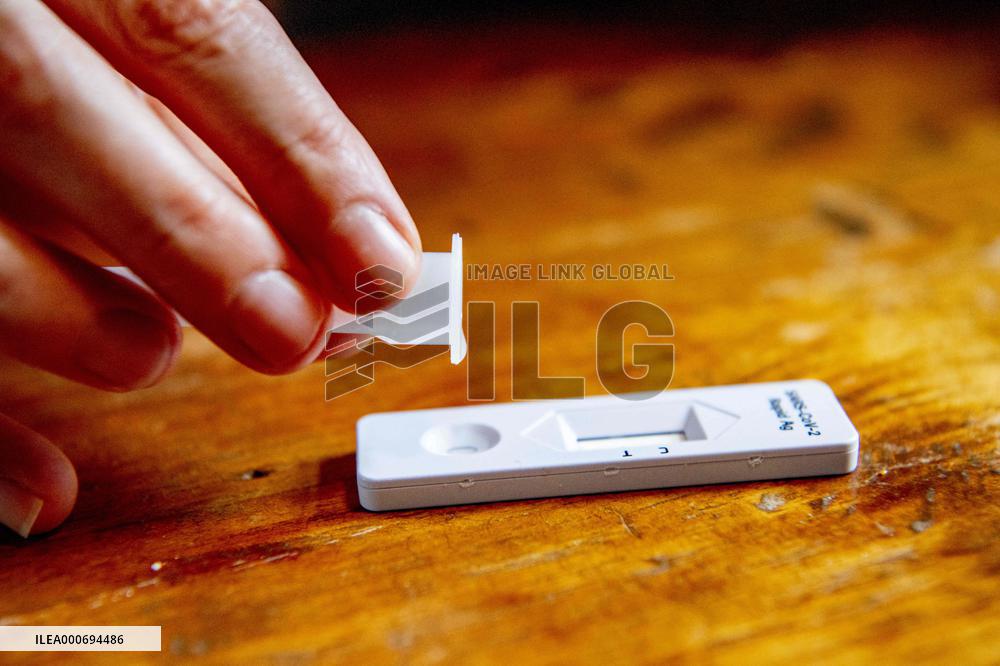 COVID-19 at-home self-test - The Hague