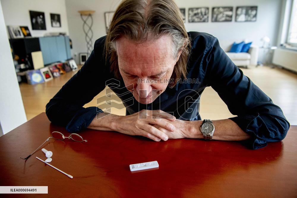 COVID-19 at-home self-test - The Hague