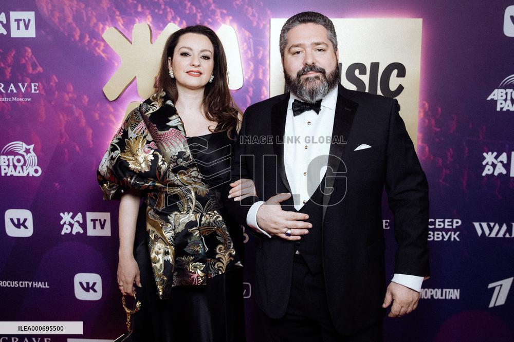 Grand Duke George Mikhailovich And His Fiancee At Zhara Music Awards - Moscou