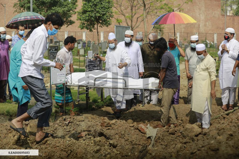 Bangladesh Reports 63 New Virus Deaths