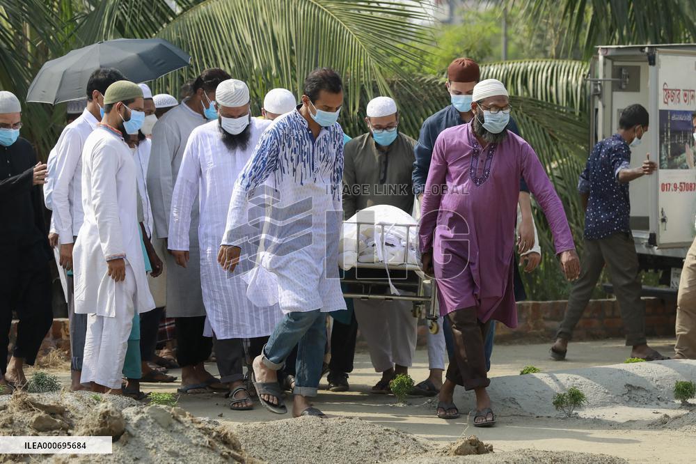 Bangladesh Reports 63 New Virus Deaths