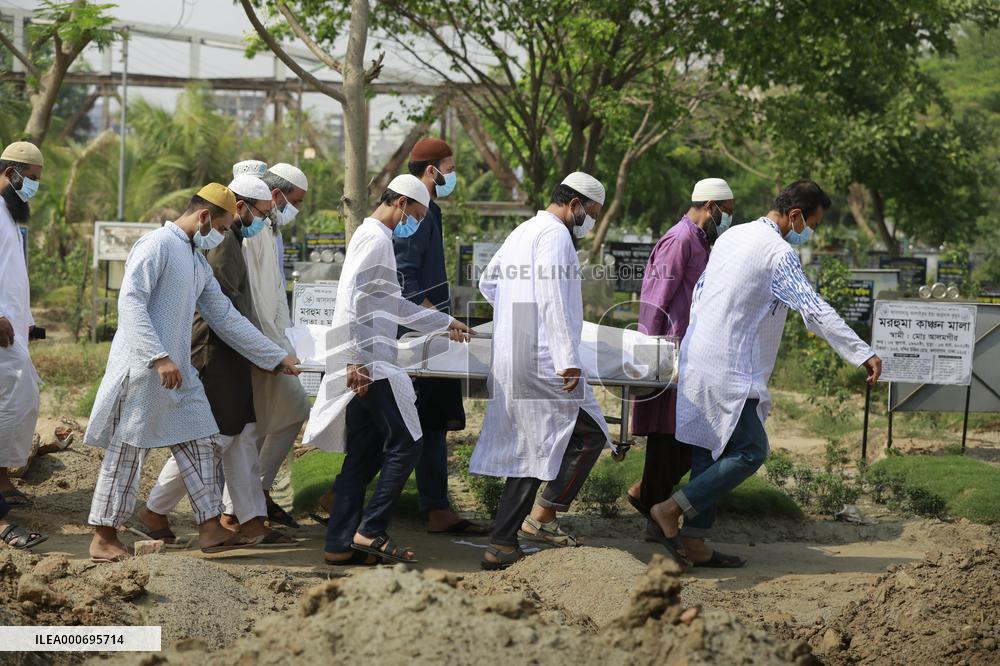 Bangladesh Reports 63 New Virus Deaths