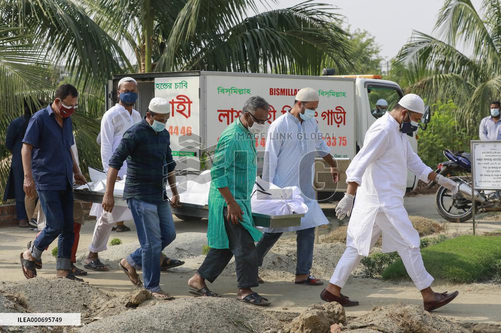 Bangladesh Reports 63 New Virus Deaths