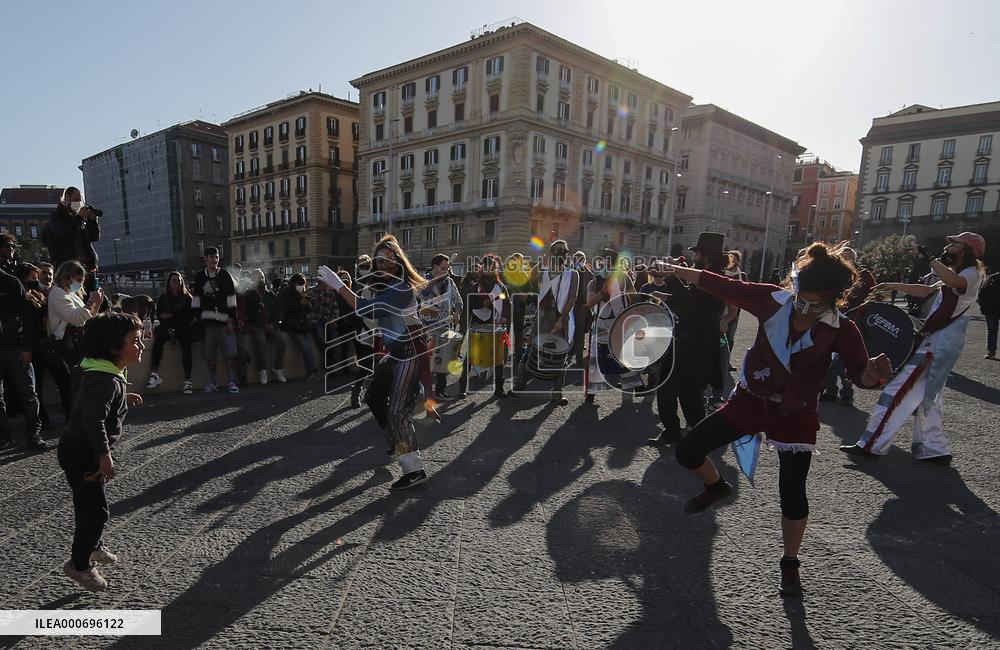 Show business workers continues Friday Protest - Naples