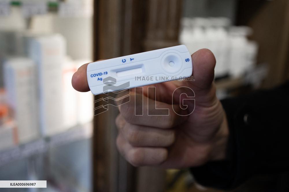 Self-Tests Are Sold In French Pharmacies - Paris