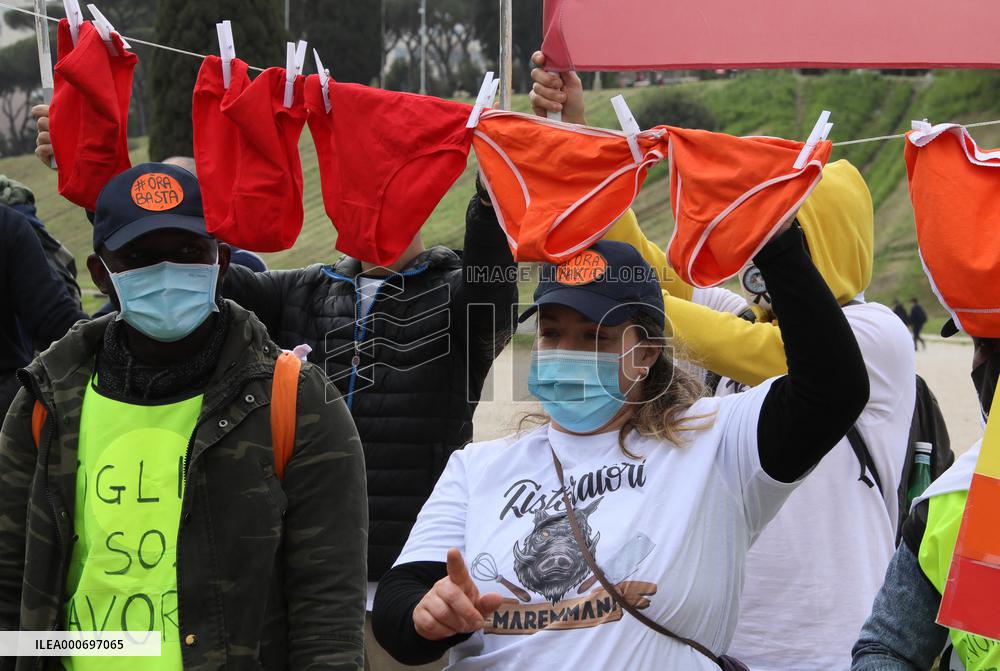 Restaurateurs protest in Rome