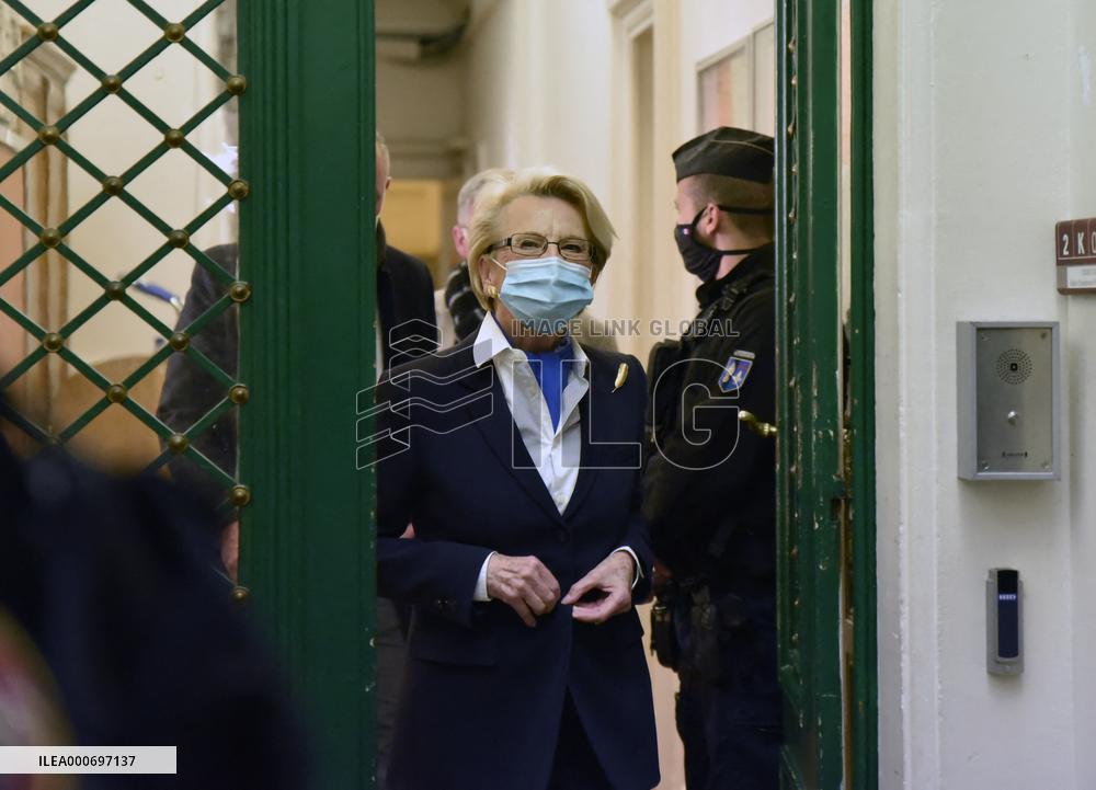 Bouaké bombing trial continue - Paris