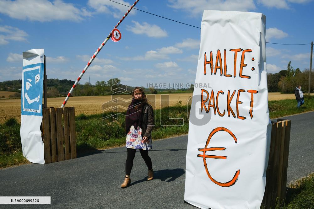 Protest against the Castres-Toulouse motorway project - Teulat