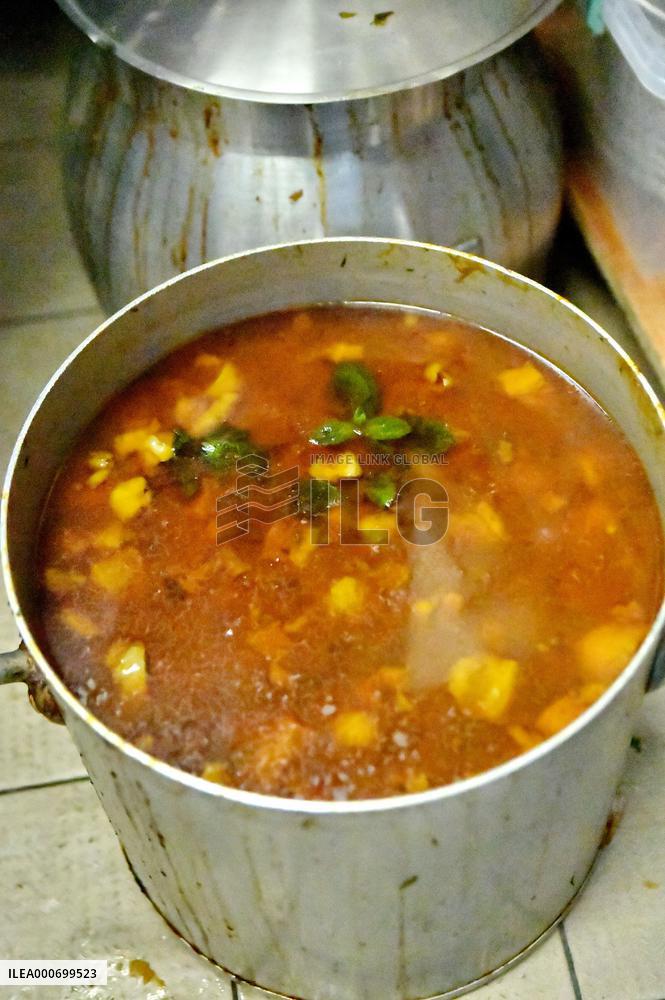 Chorba and meals distribution in Ramadan - Saint Ouen