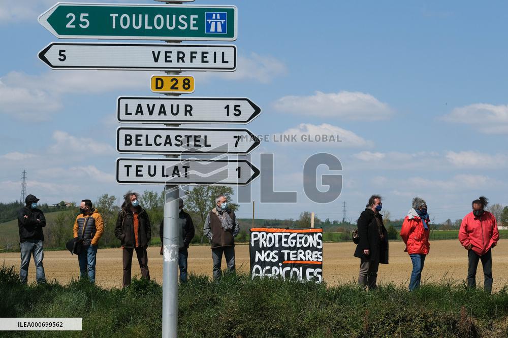 Protest against the Castres-Toulouse motorway project - Teulat