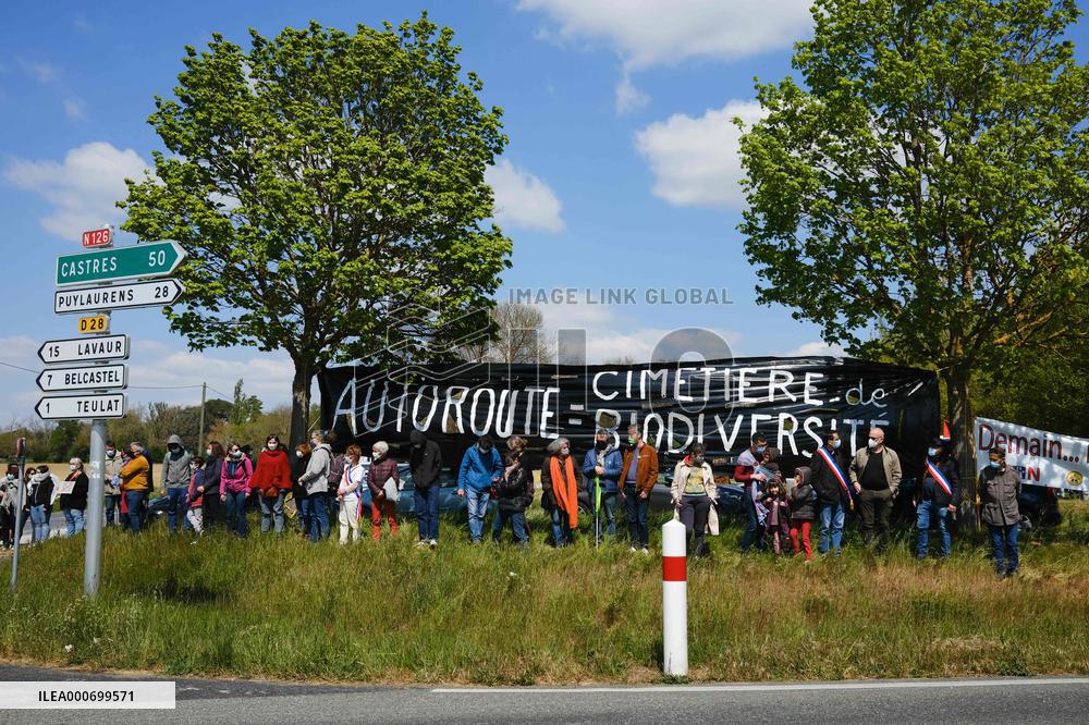 Protest against the Castres-Toulouse motorway project - Teulat