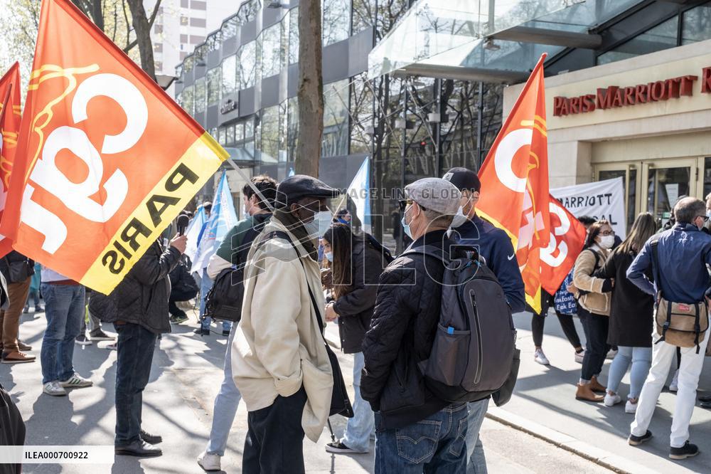 Protest outside the Marriott hotel  - Paris