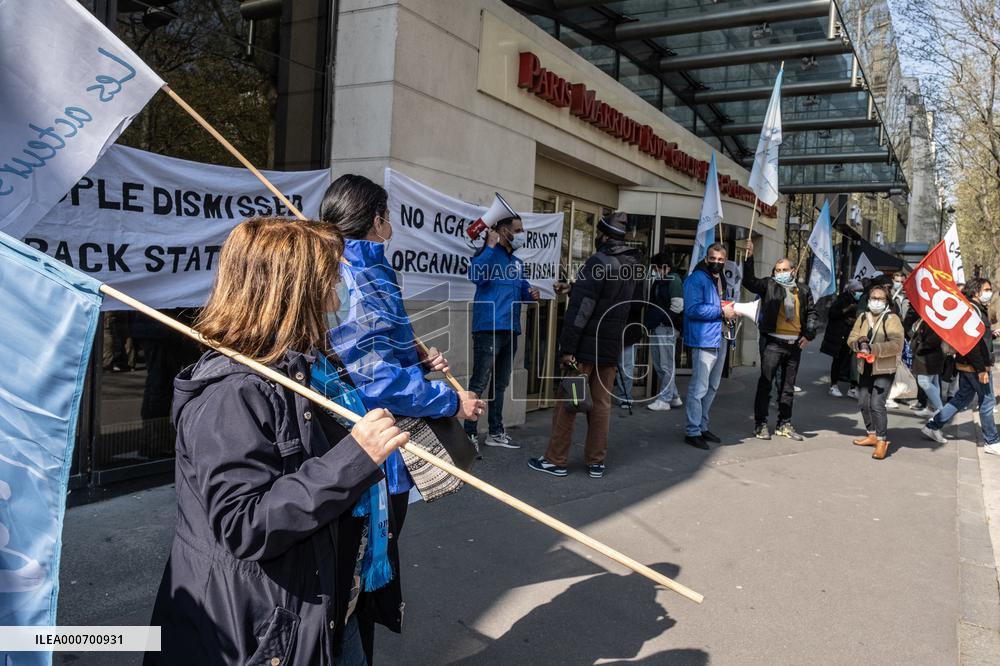 Protest outside the Marriott hotel  - Paris