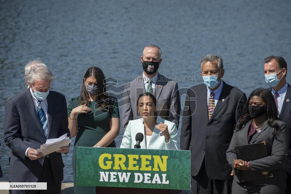 Green New Deal Press Conference - Washington