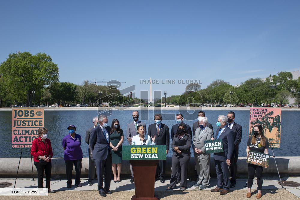 Green New Deal Press Conference - Washington