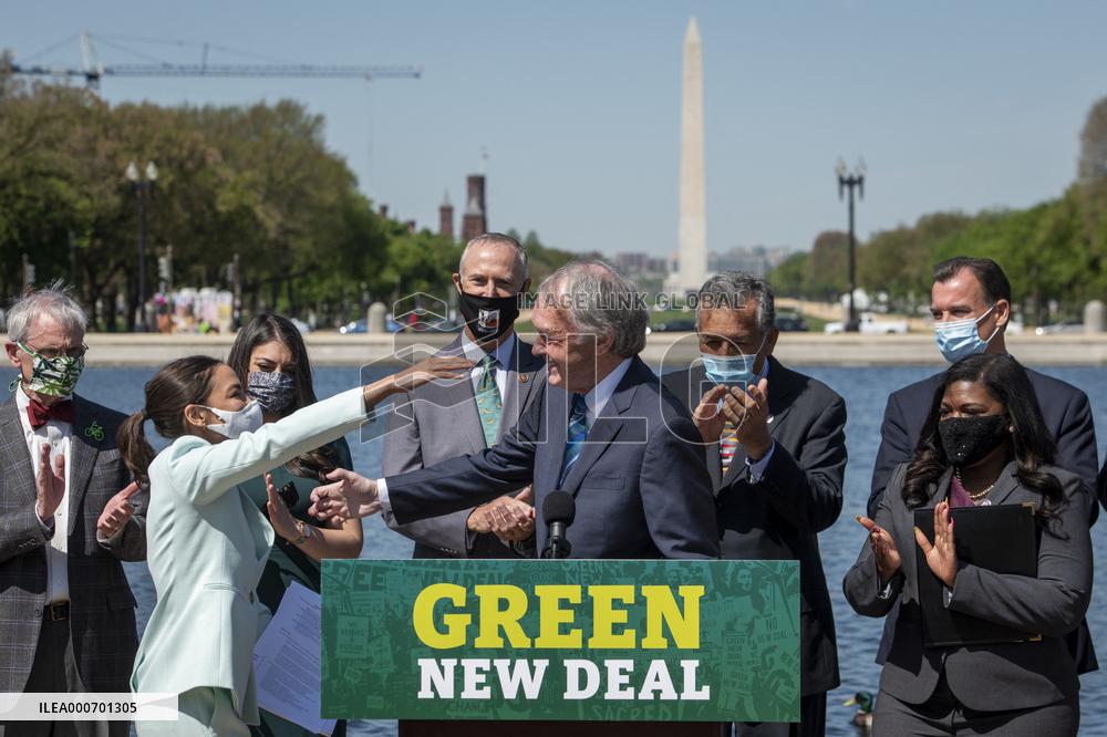 Green New Deal Press Conference - Washington