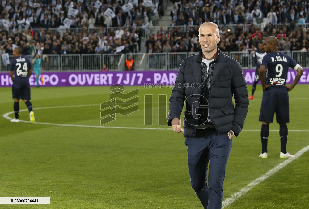 Zidane Quits Real Madrid