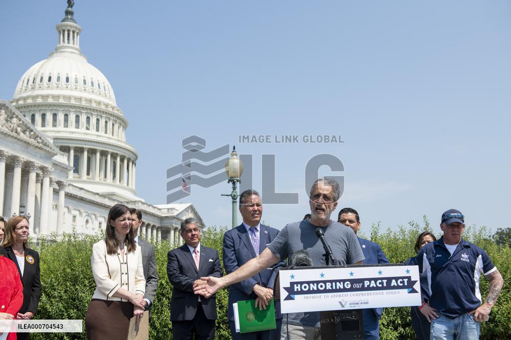 Legislation To Address Toxic Exposure Press Conf - Washington