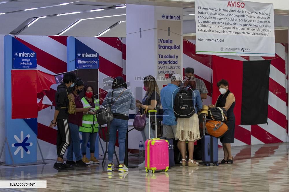 Mexico City Airport Full During Yellow Alert By Covid-19