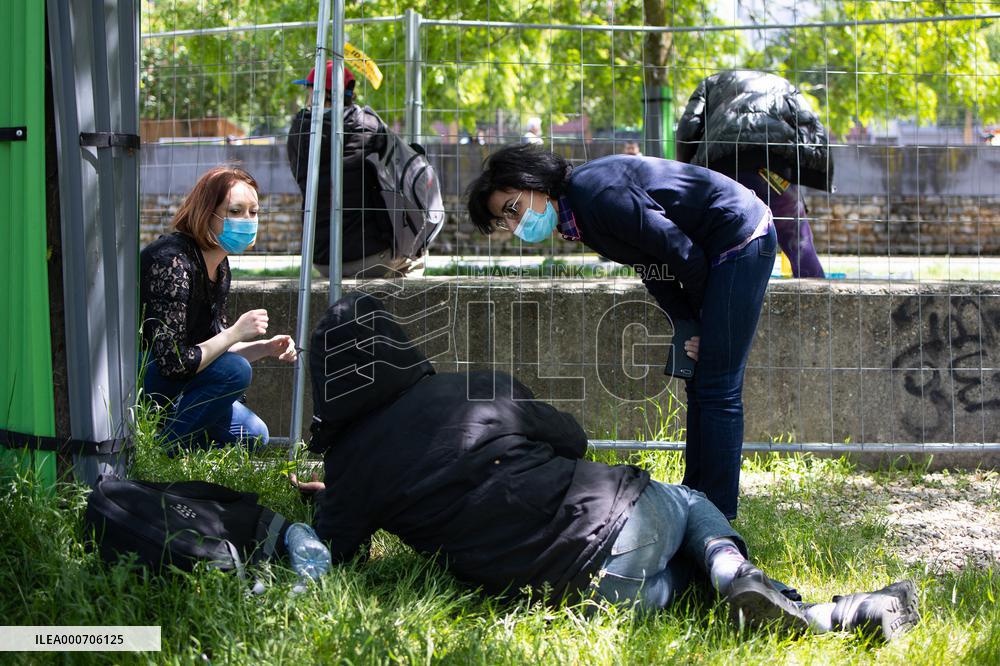 Valerie Pecesse and Rachida Dati visit the Eole Park about the drug situation - Paris