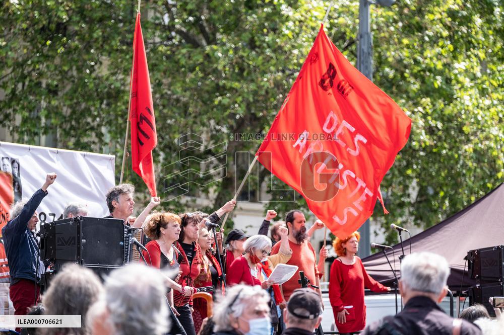 Rally to celebrate 150th anniversary of Paris Commune