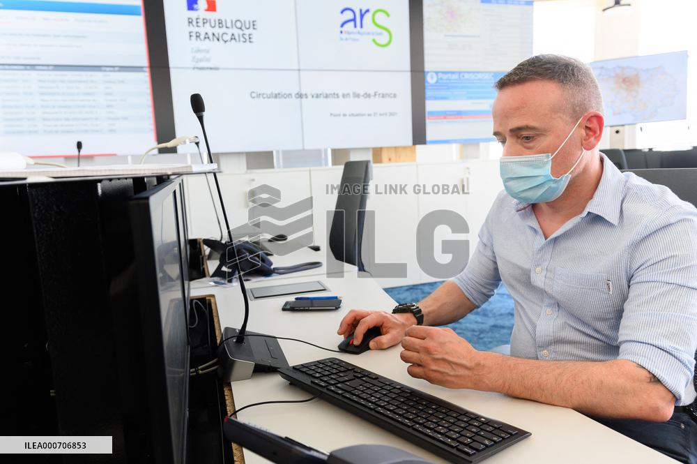 Olivier Veran visiting the crisis unit of the Regional health agency - saint Denis