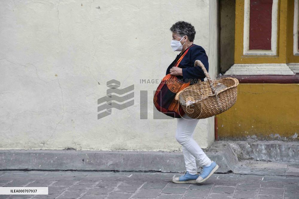 Outdoor Confessional Amid Pandemic - Mexico