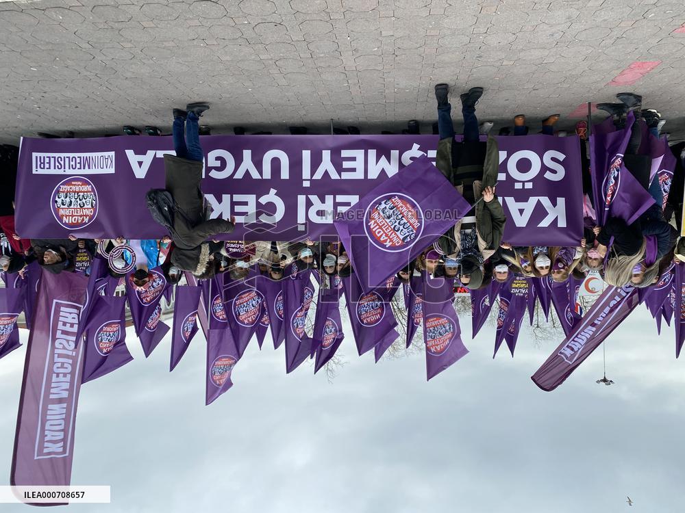Women protest Turkey's withdrawal from Istanbul convention