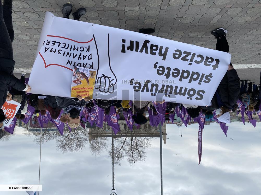 Women protest Turkey's withdrawal from Istanbul convention