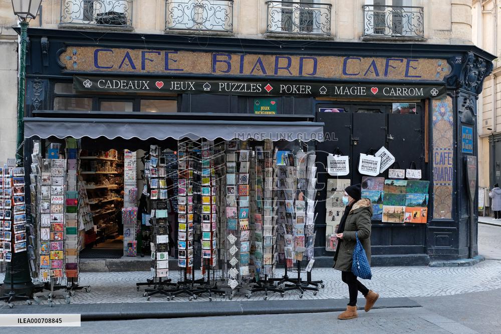 Open Shops during Paris 3rd Lockdown