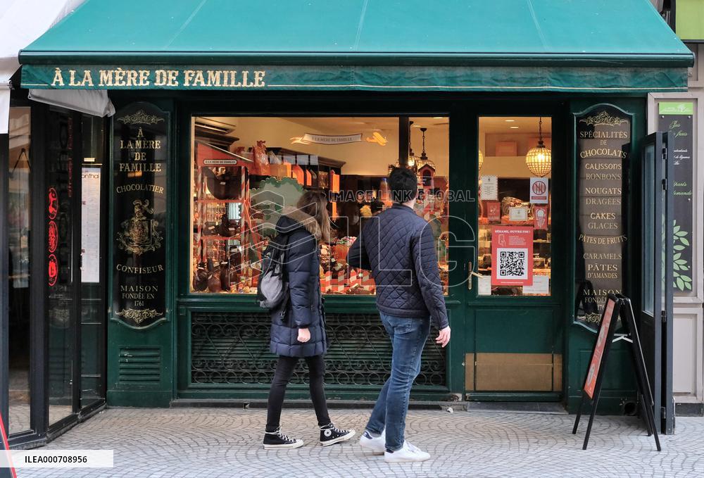 Open Shops during Paris 3rd Lockdown