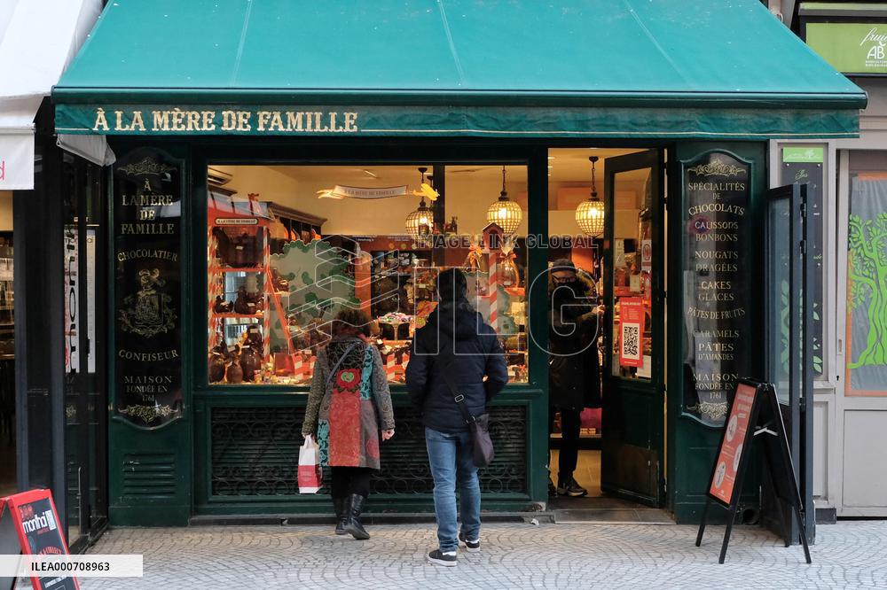 Open Shops during Paris 3rd Lockdown