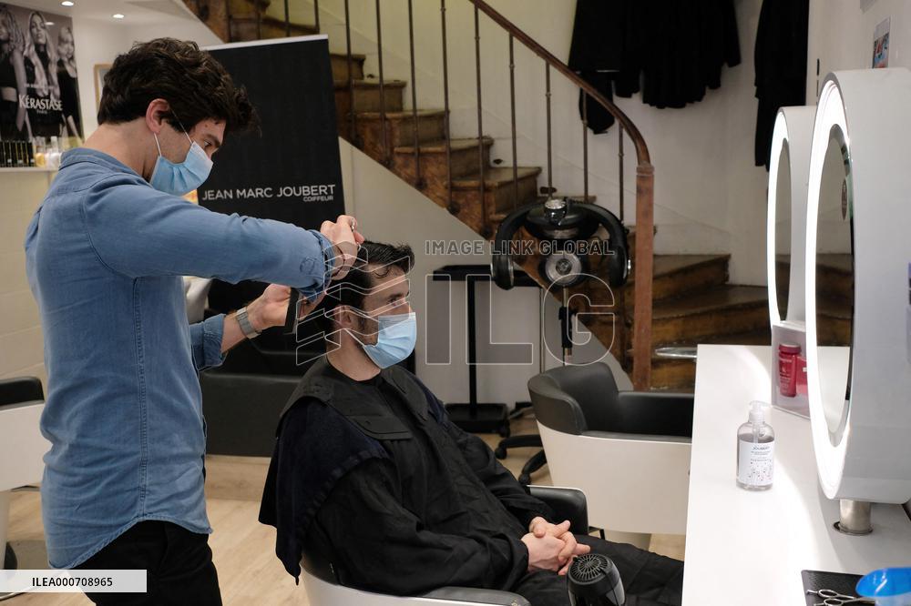 Open Shops during Paris 3rd Lockdown