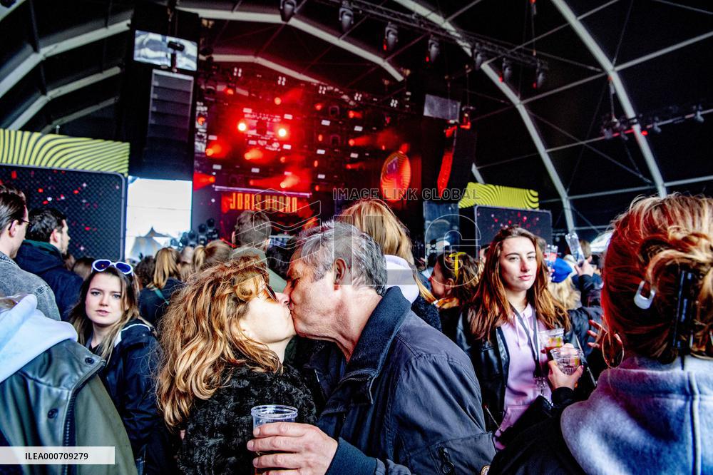 Fieldlab Dance Festival amid Covid-19 pandemic - Netherlands