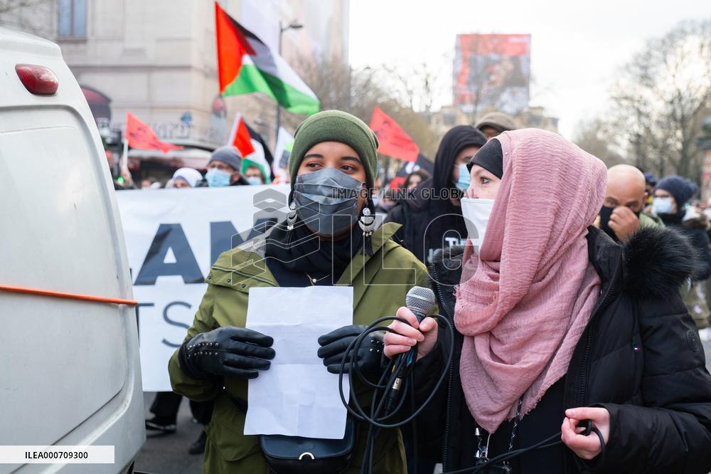 Demonstration against Islamophobia in Paris