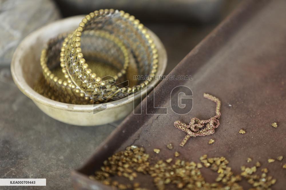 Gohona Gram: The Last Holdout Of Jewellery Artisans - Bangladesh