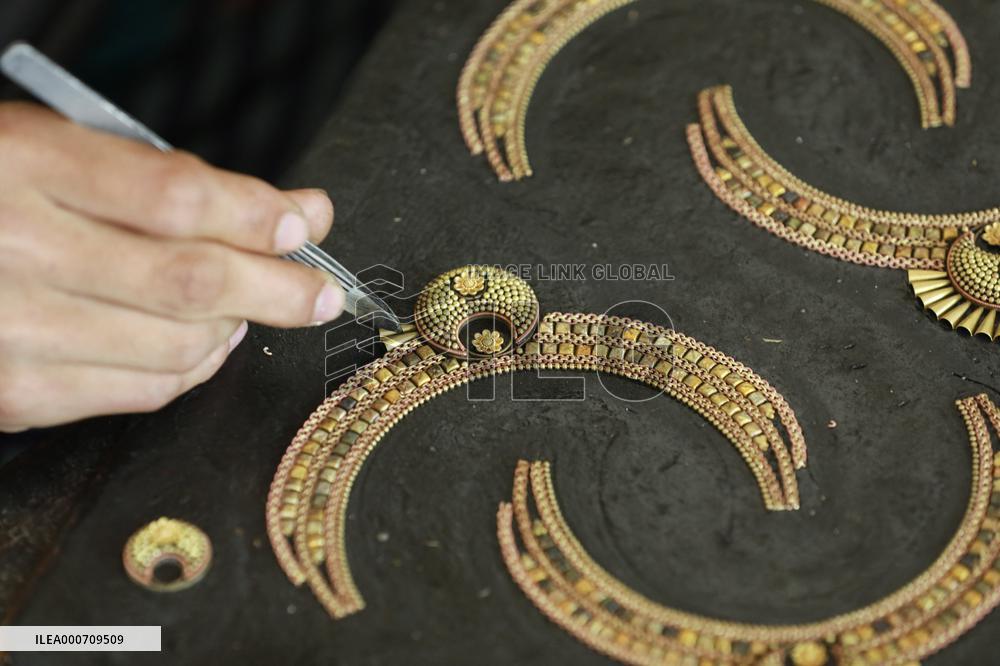 Gohona Gram: The Last Holdout Of Jewellery Artisans - Bangladesh