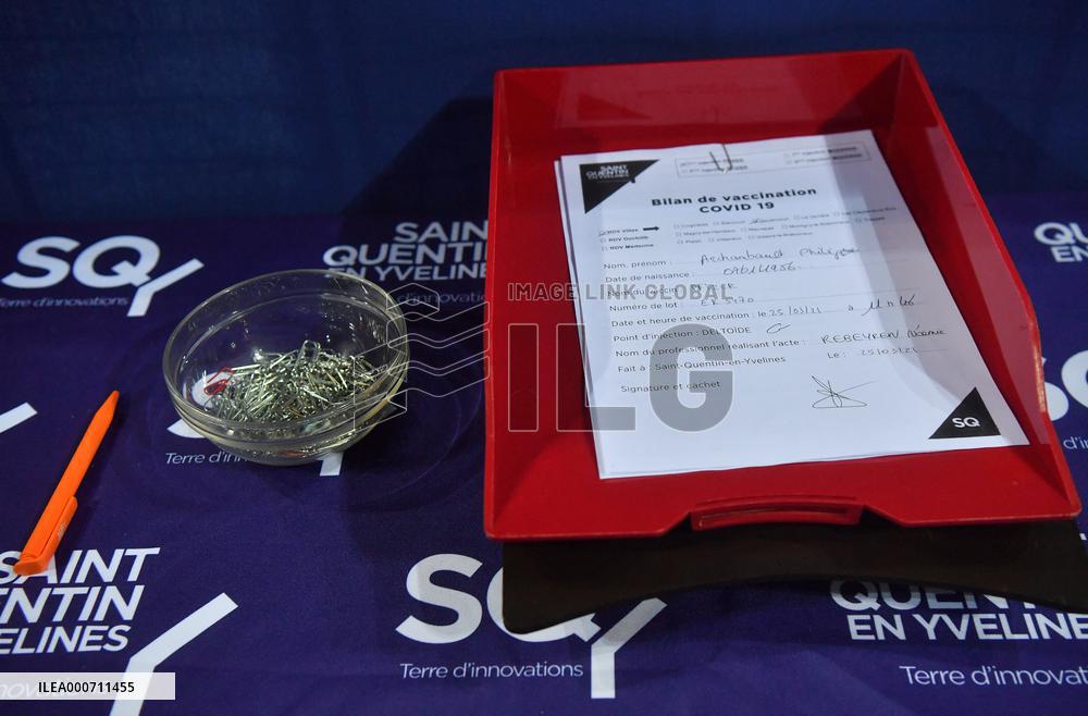 Covid-19 Vaccination Center - Saint-Quentin-En-Yvelines