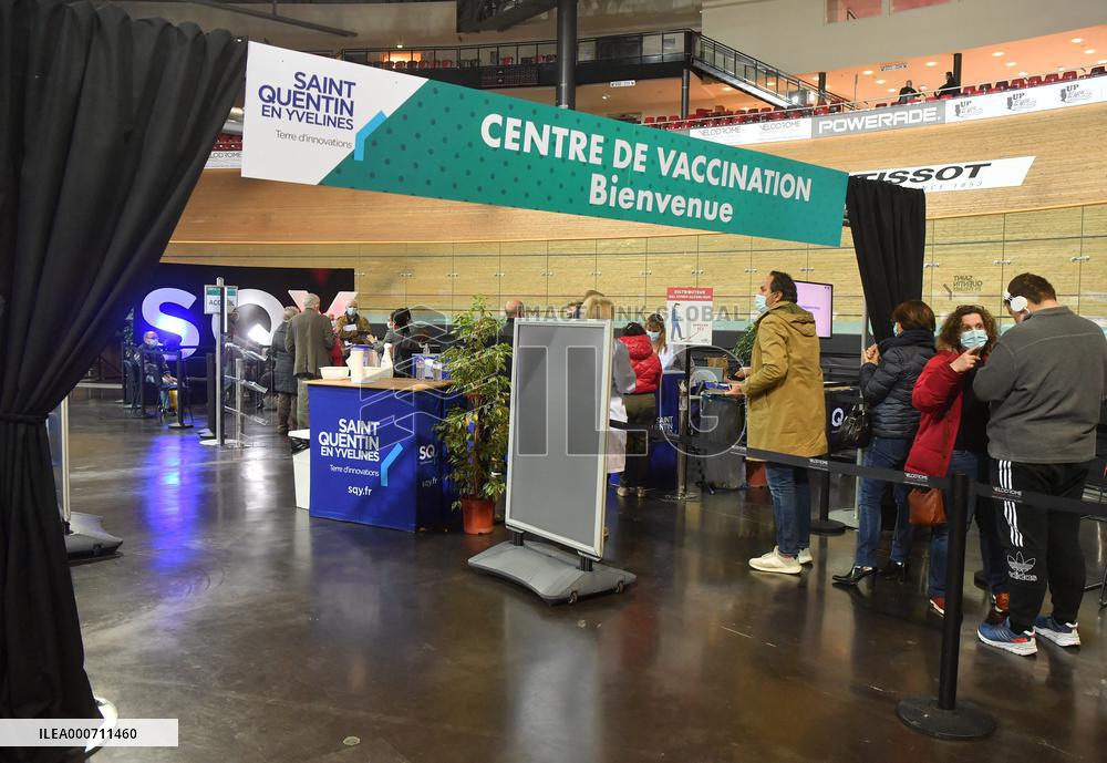 Covid-19 Vaccination Center - Saint-Quentin-En-Yvelines