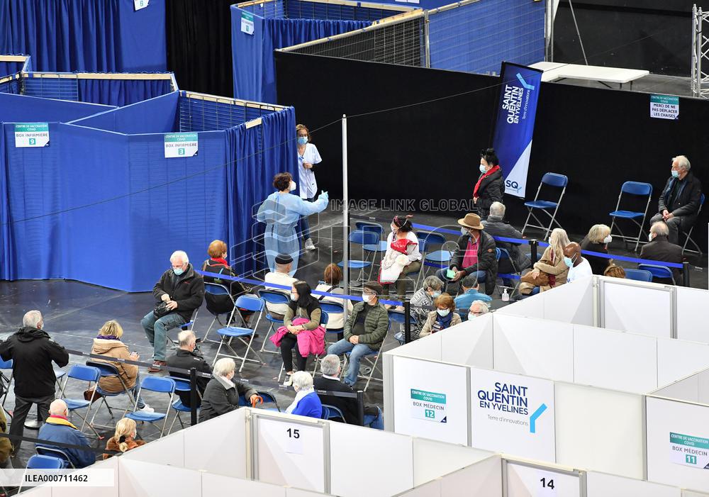 Covid-19 Vaccination Center - Saint-Quentin-En-Yvelines