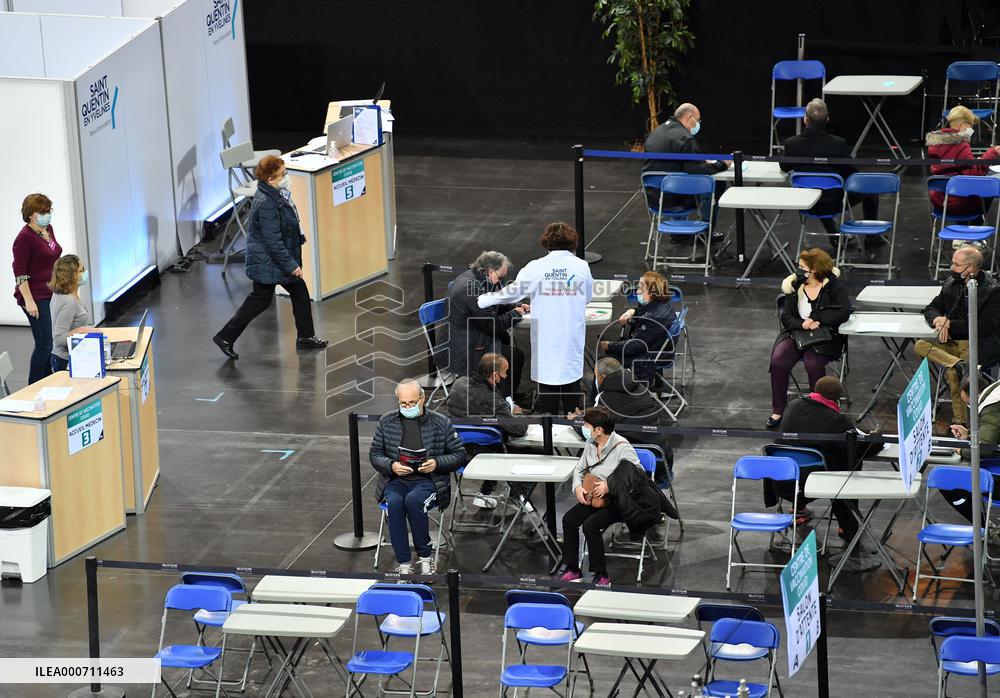 Covid-19 Vaccination Center - Saint-Quentin-En-Yvelines