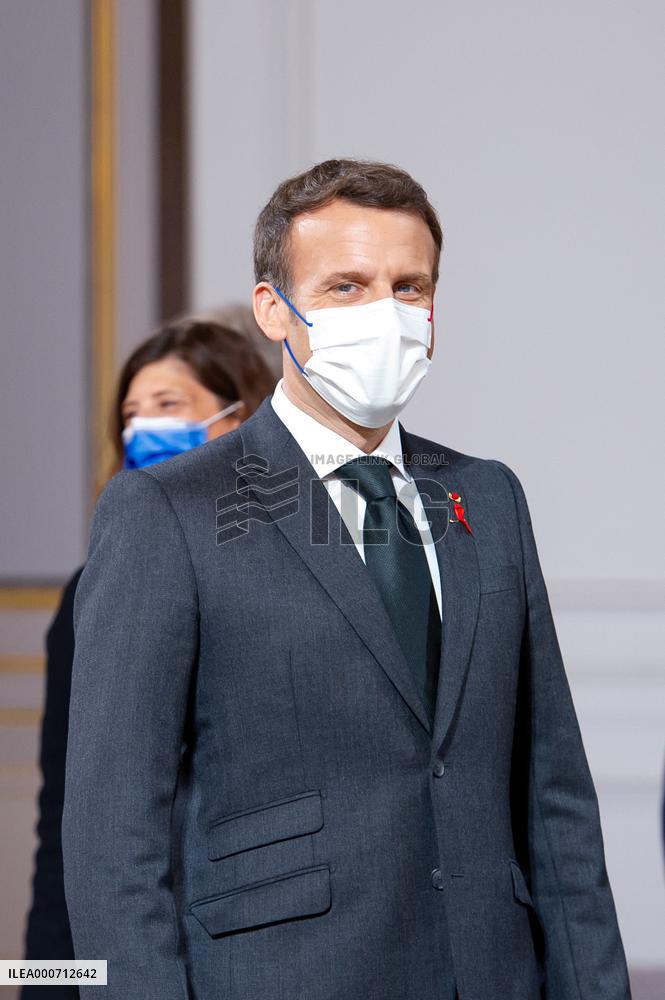 Emmanuel Macron receives the report on Rwanda and the Tutsi genocide - Paris