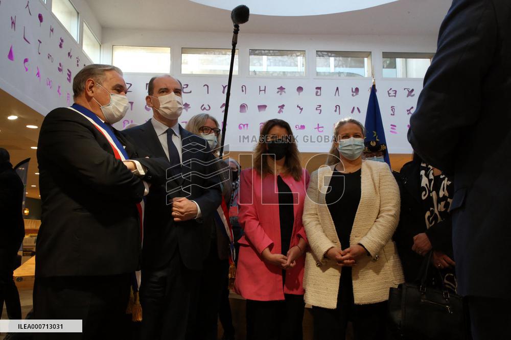 Jean Castex at the mediatheque in Ales