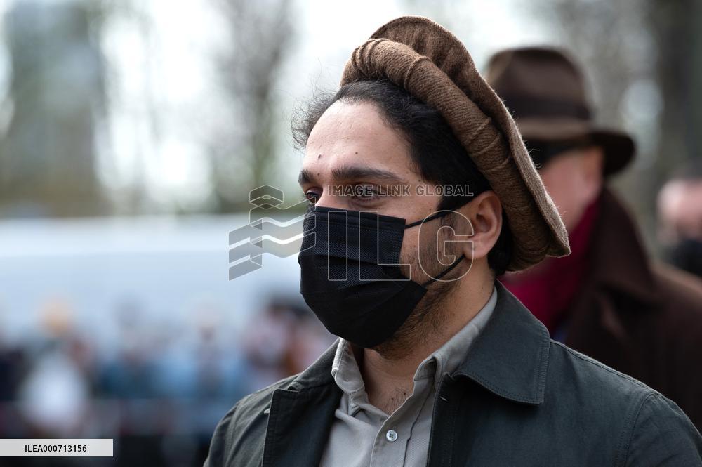 Commemorative plaque in honor of the Afghan commander Ahmad Shah Massoud - Paris