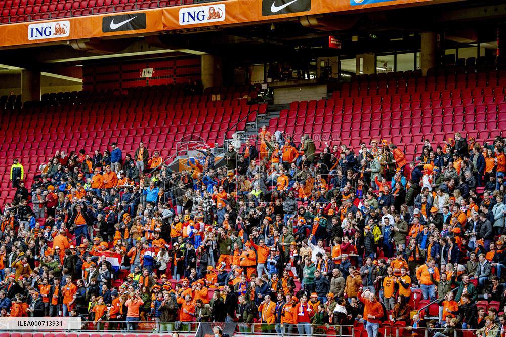 Fieldlab events study for World Cup qualifying match - Amsterdam