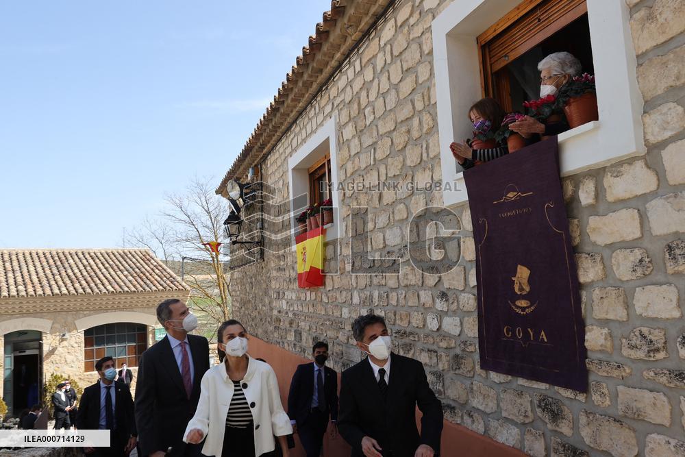 Royals visit the borntown of Francisco de Goya